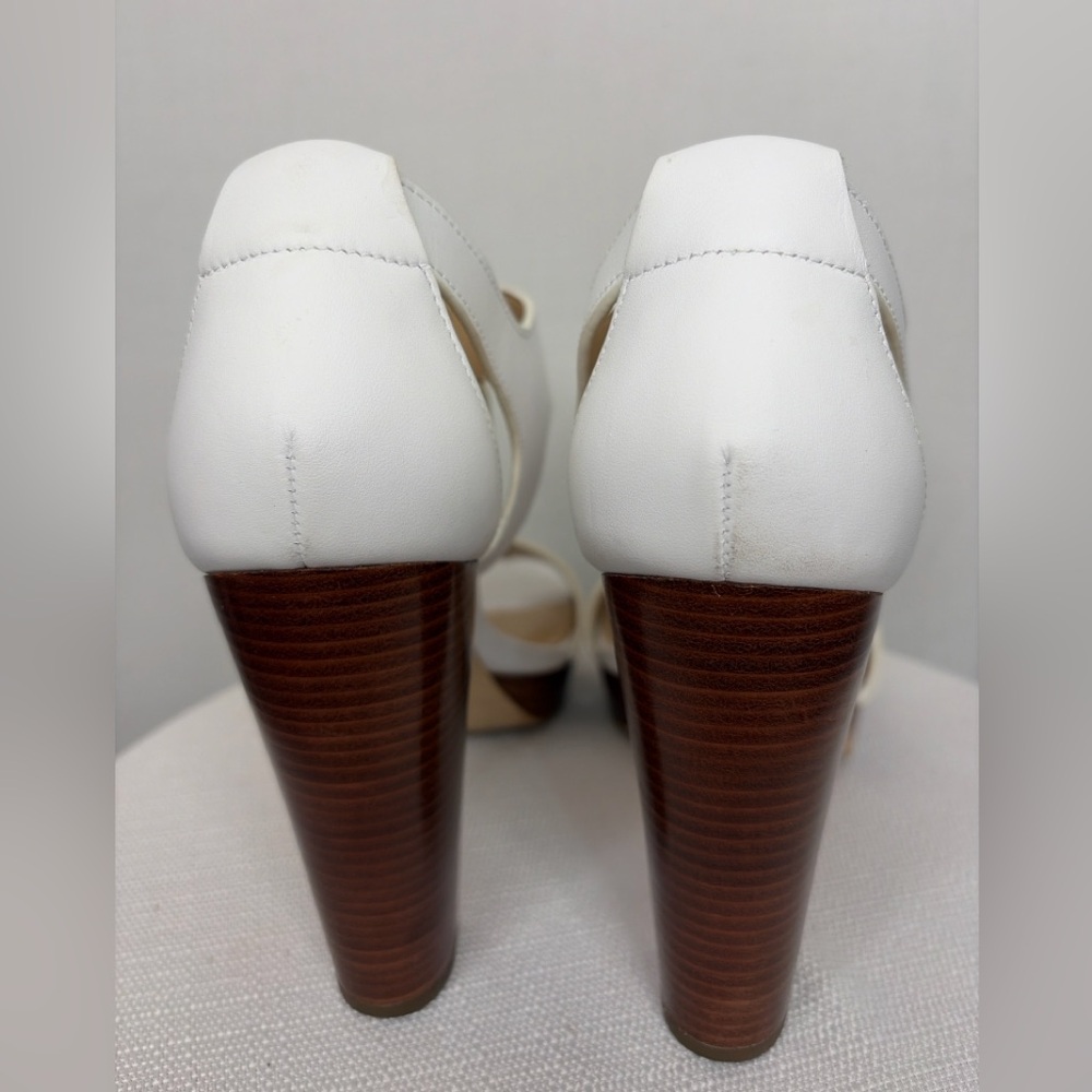 Michael Kors White Leather Front Zip Block Heel Sandals Size 8(B93)”✨ - Picture 6 of 10